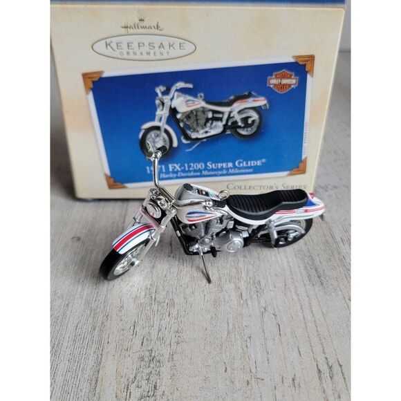 Hallmark 1971 fx-1200 Super Glide Harley-Davidson motorcycle 2002 ornament - Picture 1 of 6